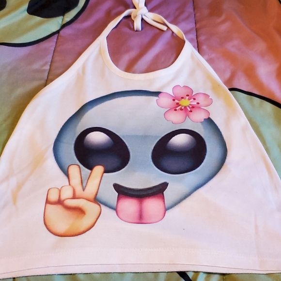 Alien Emoji Happy Monday Crop Top Flower Peace - Picture 4 of 6